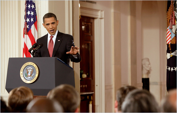 지난 달 22일에 있었던 오바마 대통령의 의료보험 개혁 관련 뉴스 컨퍼런스 모습