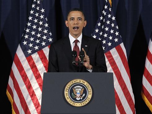 버락 오바마 대통령이 대국민 연설을 통해 리비아에 대한 미국의 군사 개입 배경을 설명하고 있다