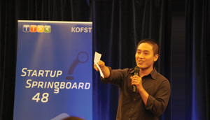 오는 10월 말 MIT에서 창업 경진대회를 개최하는전 우주비행사 고산 씨가 지난 7월 한국에서 열린 Startup Springboard에서 강연을 하고 있다