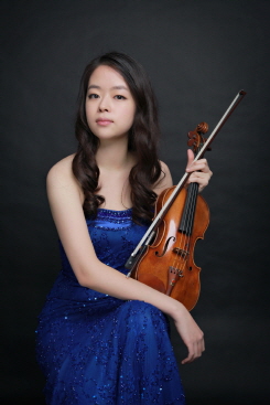 하노버 국제 바이올린 콩쿨(Joseph Joachim International Violin Competition Hannover)에서 몰도바의 알렉산드라 코누노바-두모르티에와 함께 공동 1위를 수상한 세계적인 바이올리니스트 김다미 씨(24세)