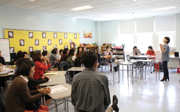 뉴잉글랜드 한국학교가 지난 12일 제4회 교내 교사연수회,  2015학년도 신입생 환영회 및 반 배정 행사를 마쳤다