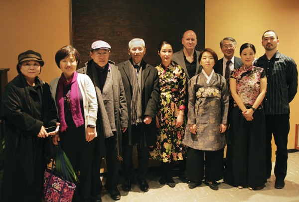 한국∙중국∙일본의 전통 악기를 다루는 5명의 연주자로 구성된 판 프로젝트 앙상블(PAN project ensemble)의 콘서트가 지난 3월 4일(토) 브랜다이스 대학교의 슬로스버그 뮤직 센터에서 열렸다