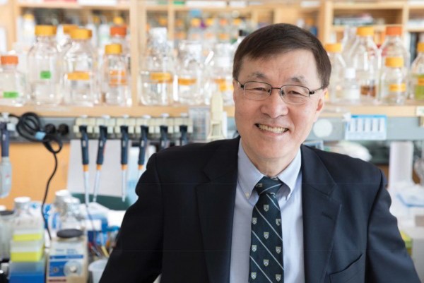 세계 신경생물학 및 줄기세포 분야의 대표적인 과학자인 김광수(자연대) 박사