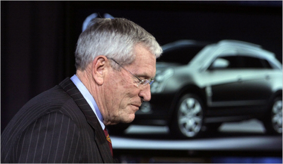 새 CEO를 선임할 때까지 당분간 GM을 이끌게 될 에드워드 휘태커 주니어 GM 회장.