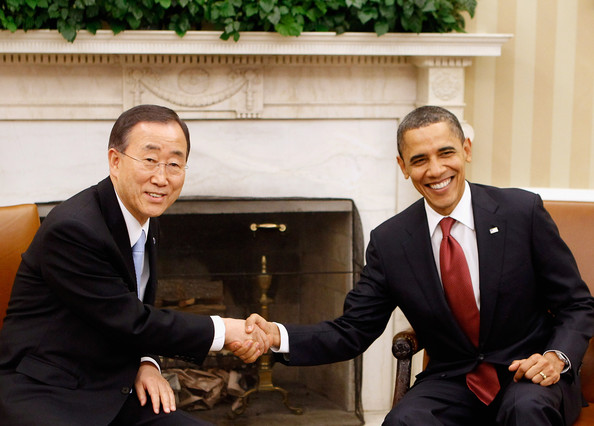 오바마 대통령과 리비아 사태를 협의하기 방문한 반기문 UN 사무총장