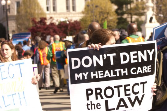 미국연방대법원은 지난 28일 이른바 ‘오바마케어’로 불리는 건강보험개혁법(Affordable Care Act)이 미국 헌법에 위배되지 않는다는 결정을 내렸다.